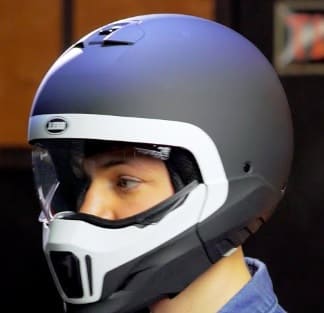 chico-con-casco